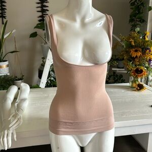 Elita XL sharewear tank top skin color